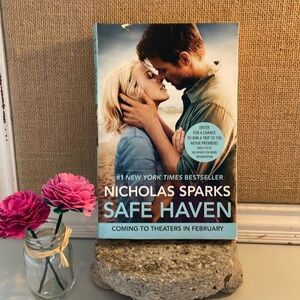 🌈2/$8  Safe Haven